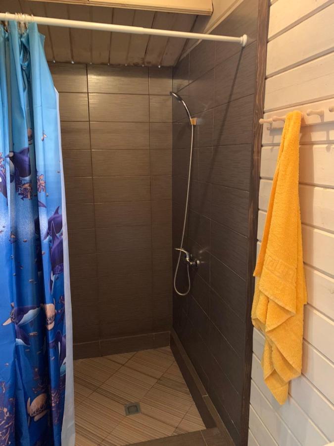 Домики У Лизы Под Ключ Pizunda Esterno foto
